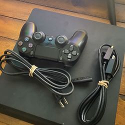 PS4 (Slim)