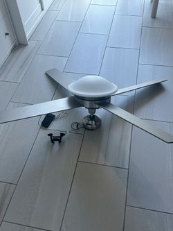 CEILING FAN- stainless Steel Comes With Remote