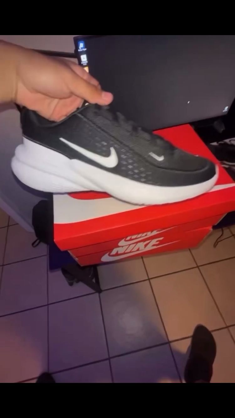 Nike Basketball Shoes