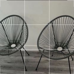 Beautiful Contemporary Design Chairs - Like New!