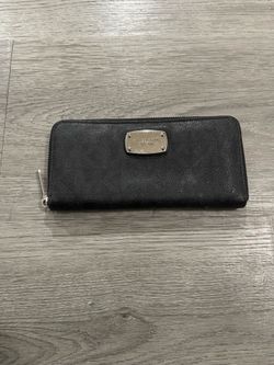 Vintage Michael Kors Women’s Jet Set Travel Continental Zip Around Wallet