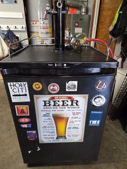 Danby Kegerator-3 tap, holds full size keg