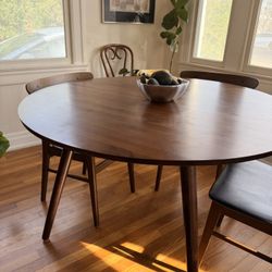 Article Seno Round Dining Table