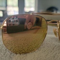 Rayban Sunglasses Gold New In Box