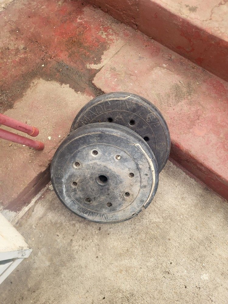Free (2) Weights Concrete