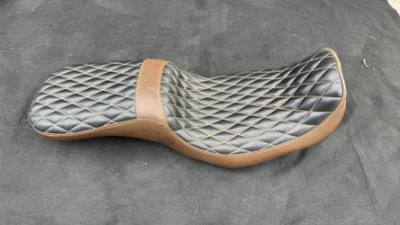 Brown Harley Dyna Seat