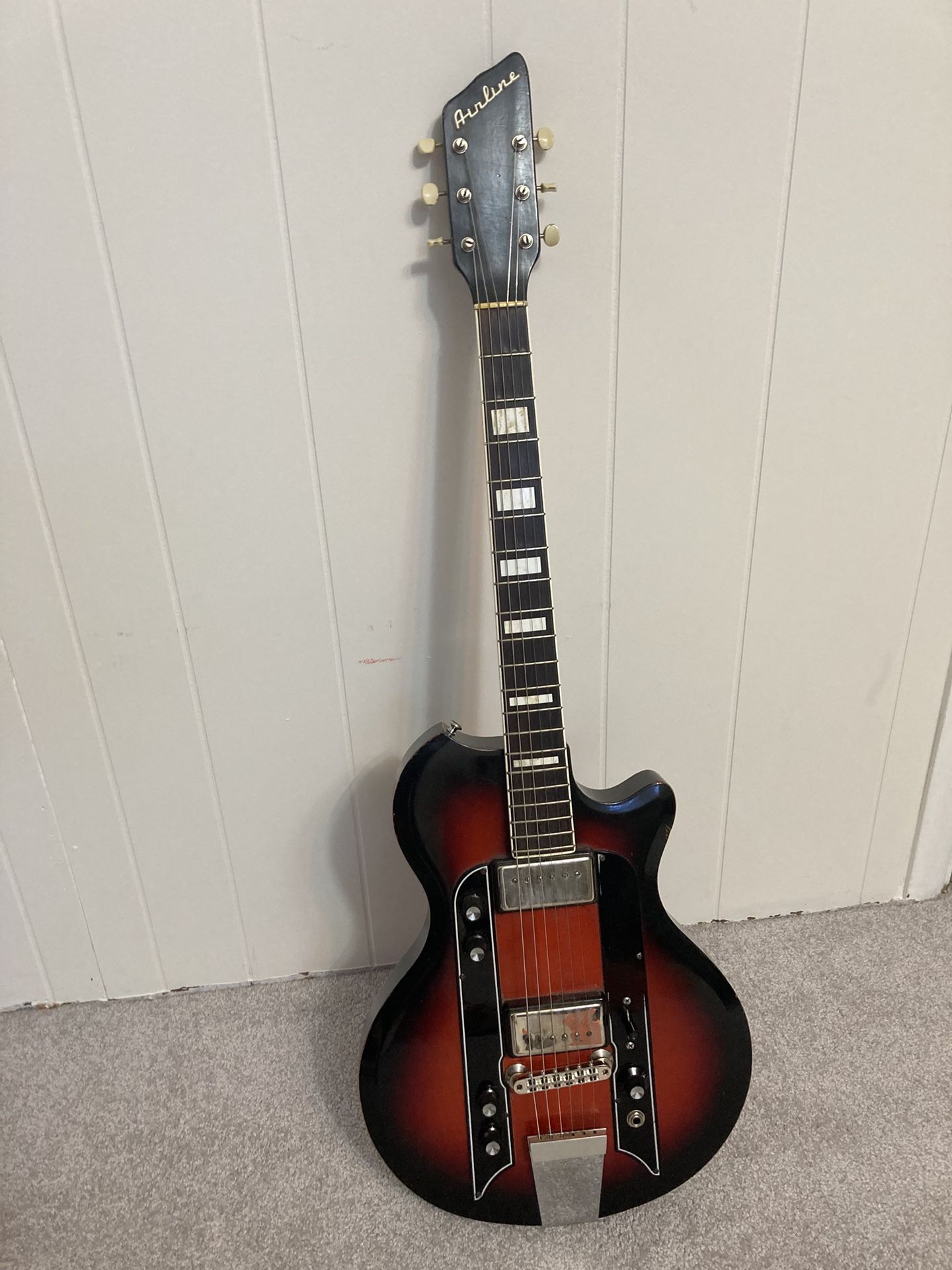 Airline Town And Country Guitar 1960