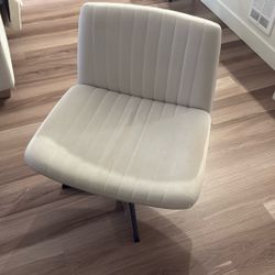 Swivel Chair 