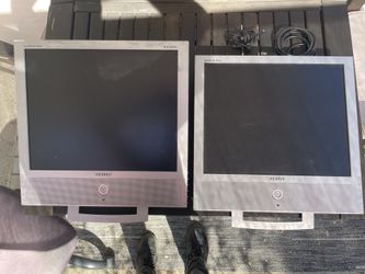 2 Samsung Synchmasters 192B
