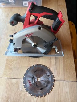Milwaukee M18 Cordless 6 1/2" Circular Saw