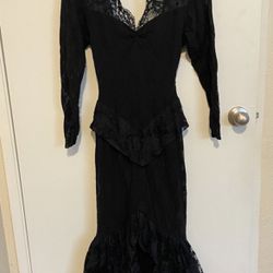 Vintage Design Gown - Black Lace Size Small Mermaid Style Ankle Length Dress