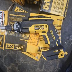 DEWALT

XR 20V MAX Lithium-Ion Cordless Brushless Screw Gun (Tool Only)

