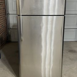 Frigidaire Fridge Refrigerator 