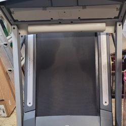 Gold Gym Treadmill 