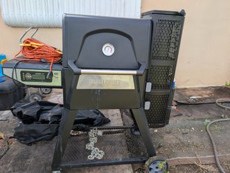 Masterbuilt Gravity Series 560