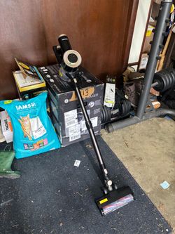 Vacuum w/ charger