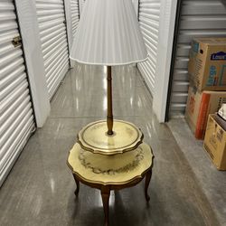 Vintage Lamp/End Table