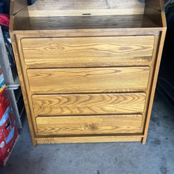4 Drawer Dresser With Built In Changing Table 