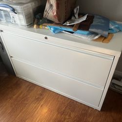 2 Drawer File Cabinet Needs A Key 