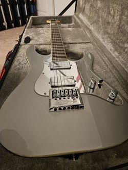 $800.00 - LTD Ken Susi KS-M6 With Esp Hard Case, Locking Tuners, And Strap Locks
