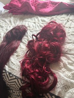 Vendo unas colas. De cabello rojizas