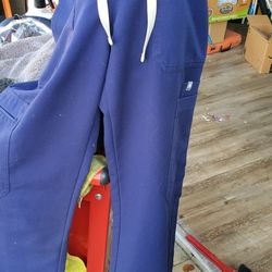 For Sale Scrubs Size Small Have Some Figgs Brand Anf Other Brands Asking $ 10 Each Pick Up In Kingsburg No Shipping. 