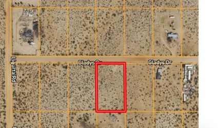 1.02 Acres Golden Valley, Mohave County, AZ (Power) L