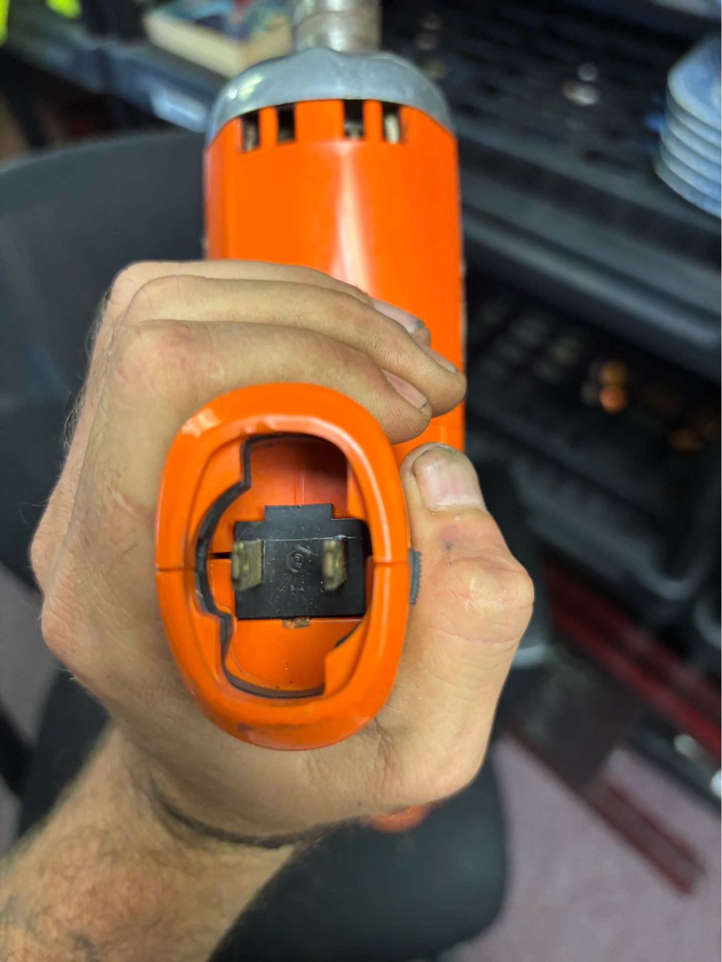 Black and decker 1/4 “ drill
