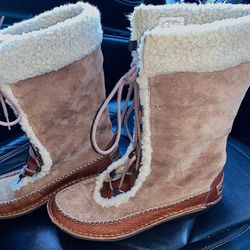 Hush Puppies Tie Up Winter Boots