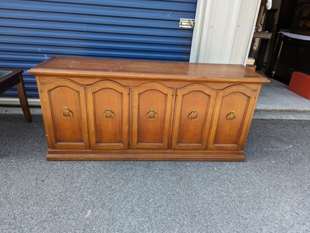 Drexel Furniture buffet/ sideboard