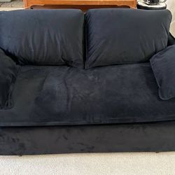 Queen Size Convertible Couch Bed Black Velvet Loveseat Sofa with Pull Out Futon