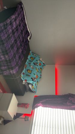 Queen/full bed frame led