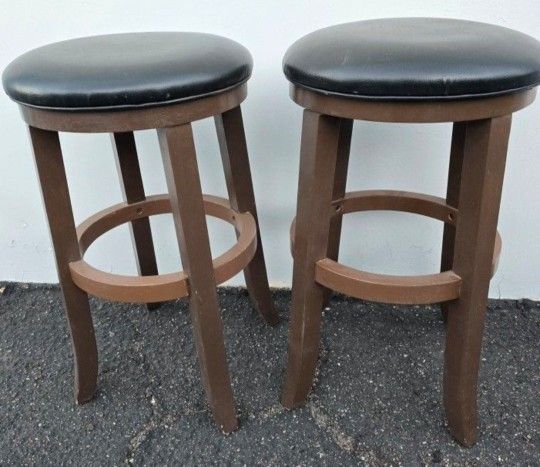 wood stools 2pc