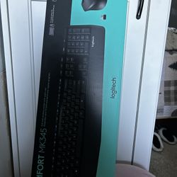 keyboard and mouse