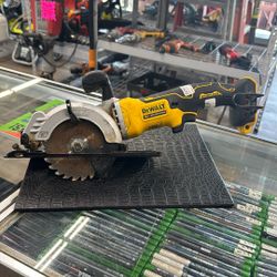 Dewalt Circular Saw 20volts 