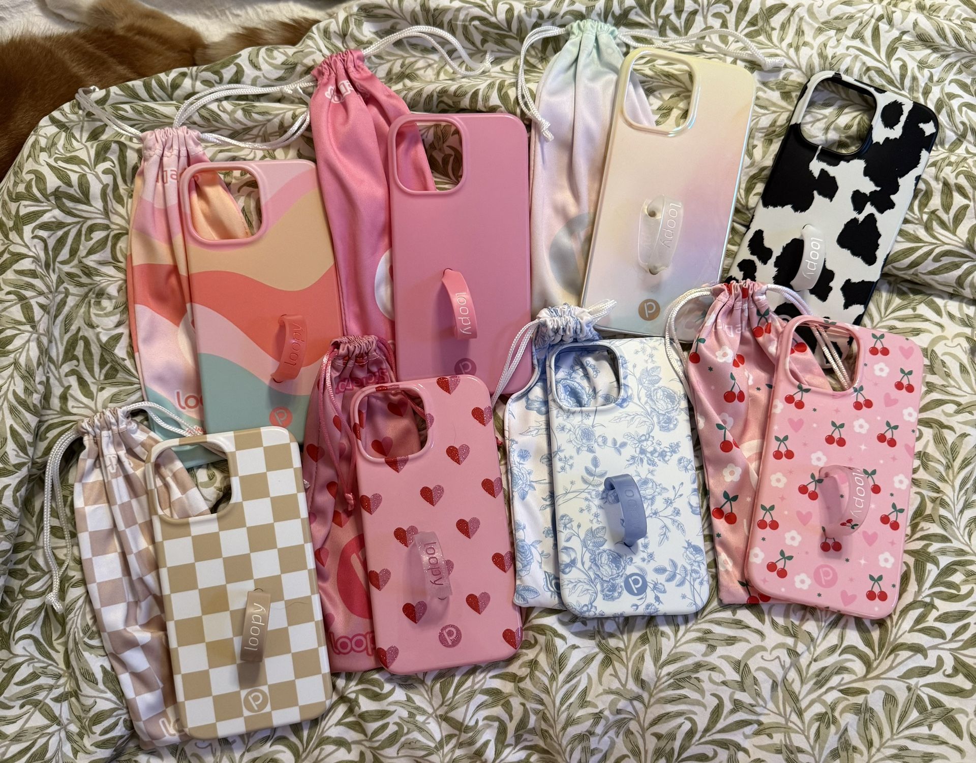 Loopy phone case