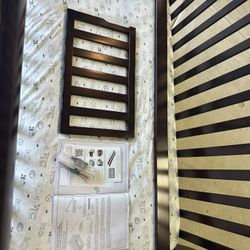 Delta convertible crib 