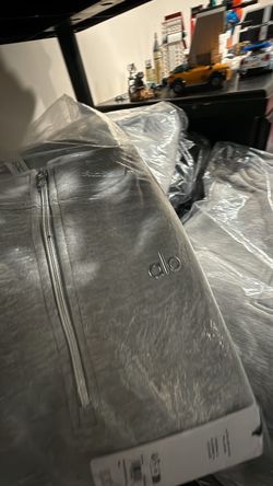 RESTOCK ON ALO AND A COUPLE ESSENTIAL CREW NECK BULK BUYERS GET AT ME ‼️