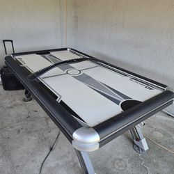 Air Hockey Table