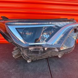 2016-2017 - 2018 -TOYOTA RAV4 Passenger Headlight Halogen Headlamp Assembly OEM