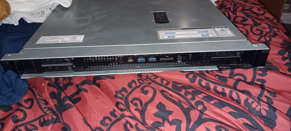 Dell 3930 Rack Server 8GTX233