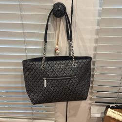 Mk Jetset Front zipper