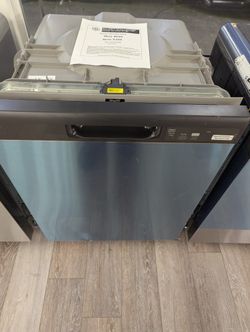 $399 And Up Dishwashers With Options Comes With 1 Year Warranty, Delivery, Financing.