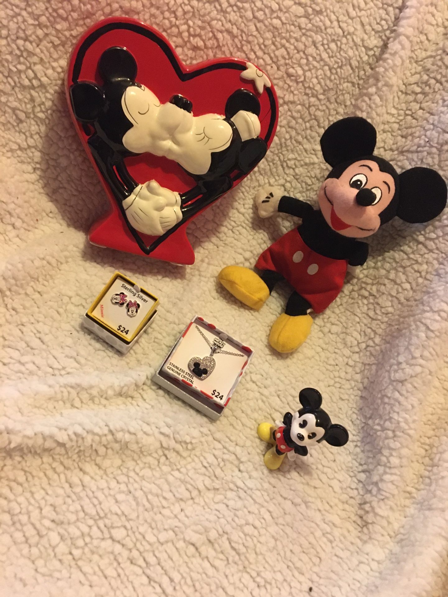 Mickey & Minnie Mouse collection