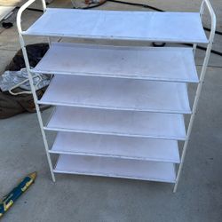 Shoe rack