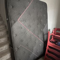 Black BeautyRest Full Mattress 