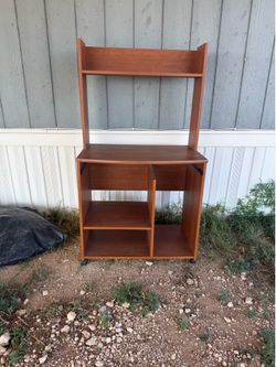 Computer desk