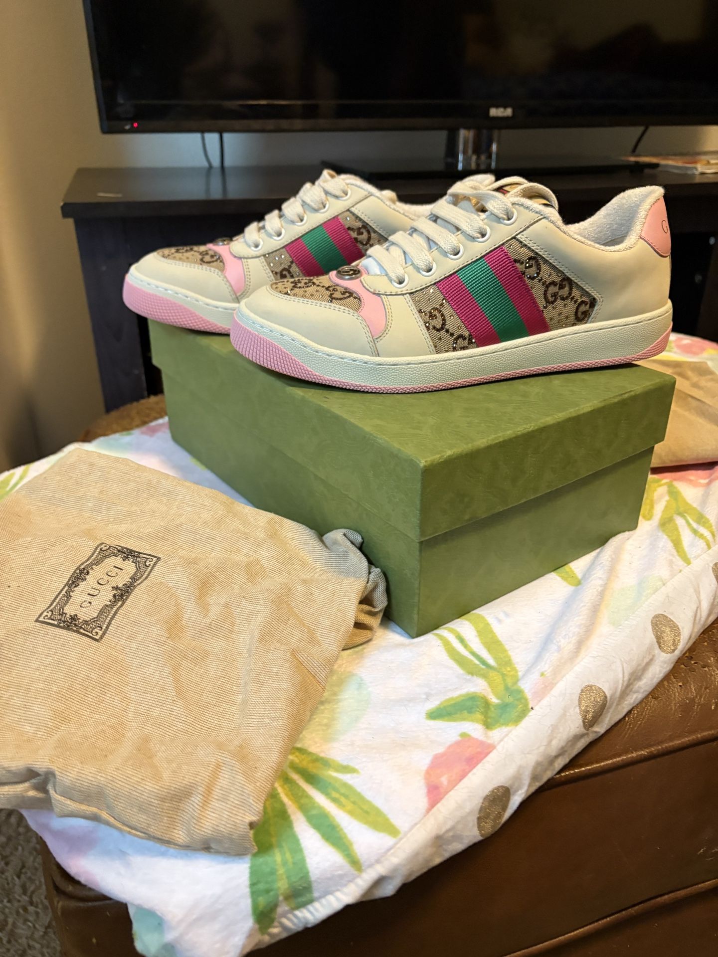 Gucci women’s Shoes