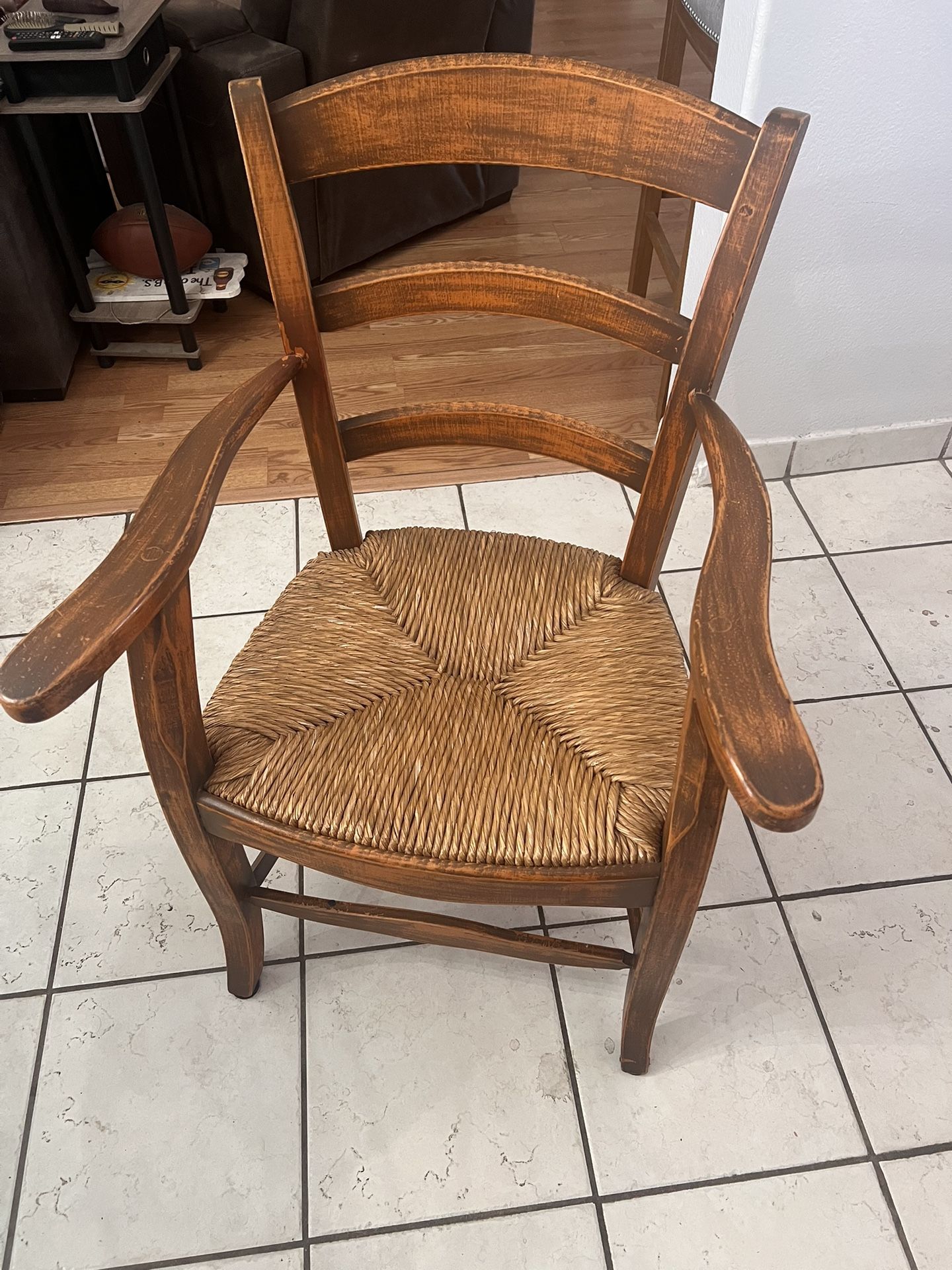 Dining Room Table Chairs (6)