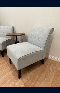 Accent chairs
